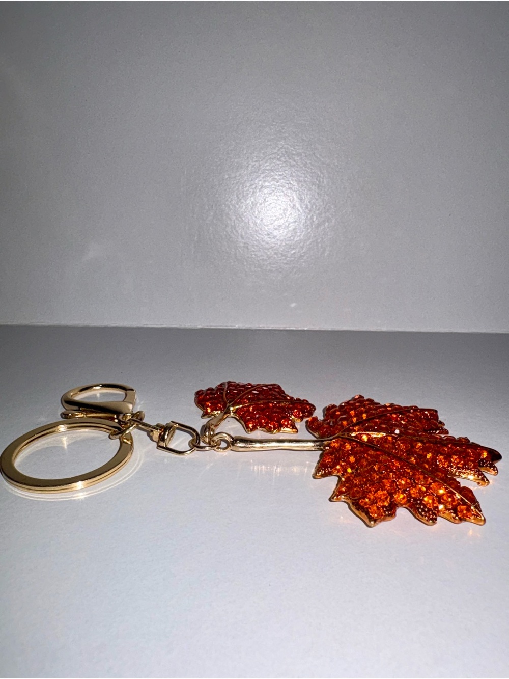 Pumpkin Spice Maple Leaf Keychain - Sparkling Fall Accessory - Picture 6 of 7